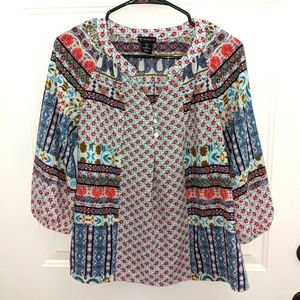 New directions multicolor peasant top 3/4 sleeves size PM Lightweight v-neck